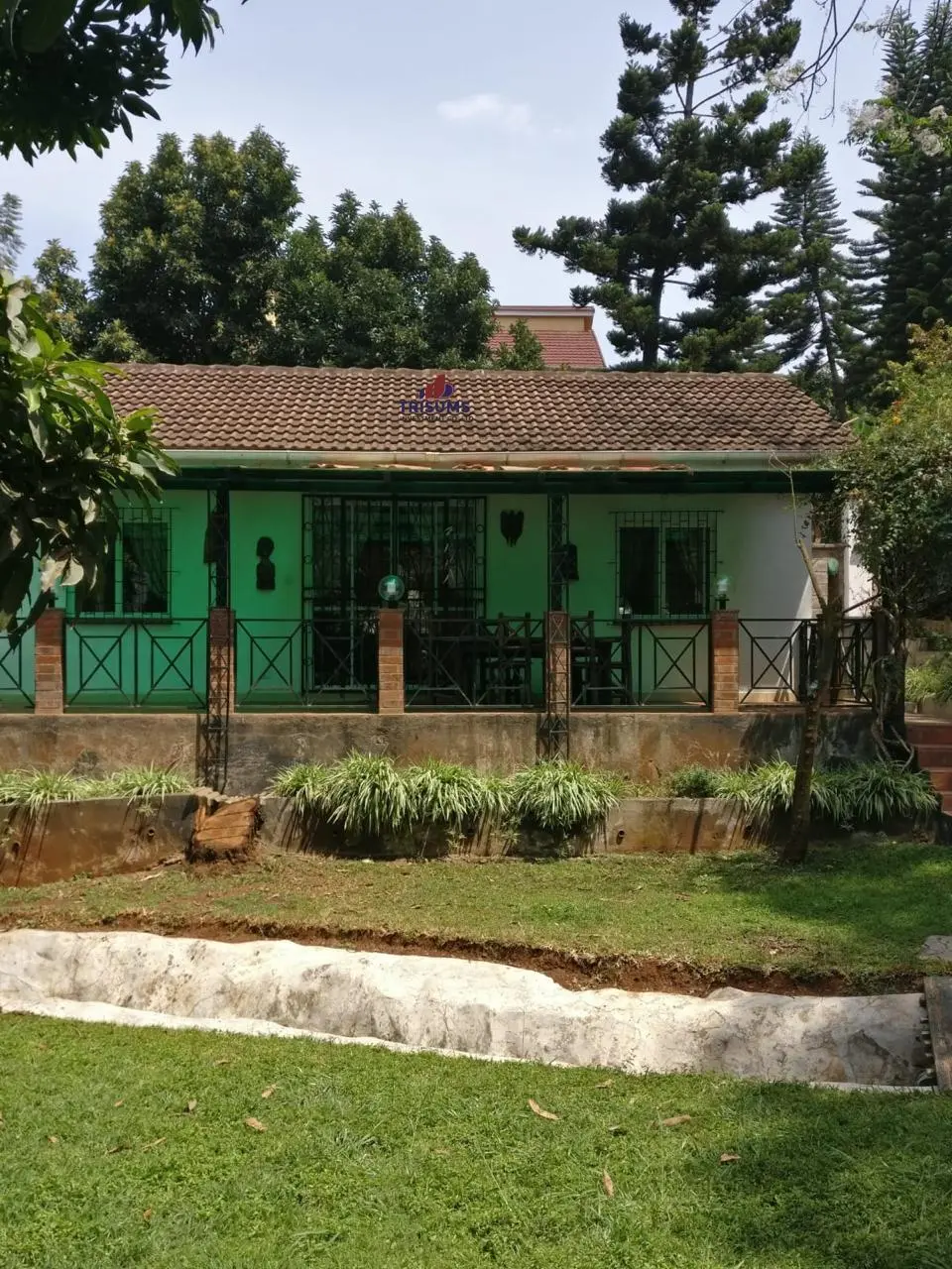 Luxury 2-Bedroom Fully Furnished Apartment in Runda – UN Approved